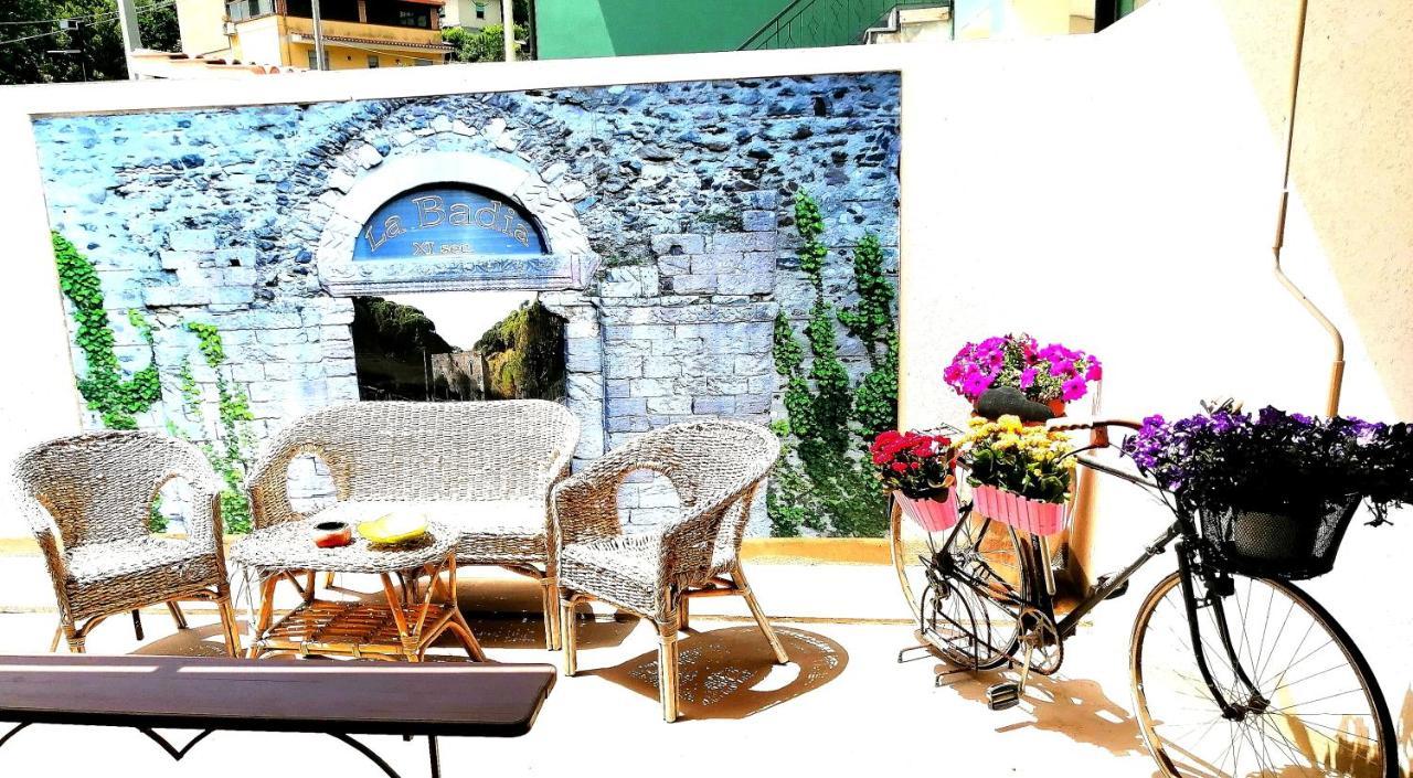 La Badia Hotel Месина Екстериор снимка